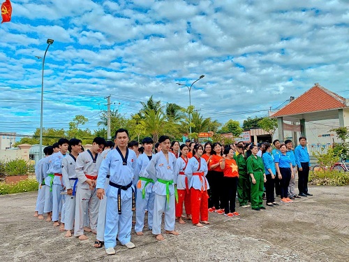 hình họp mặt công đoàn