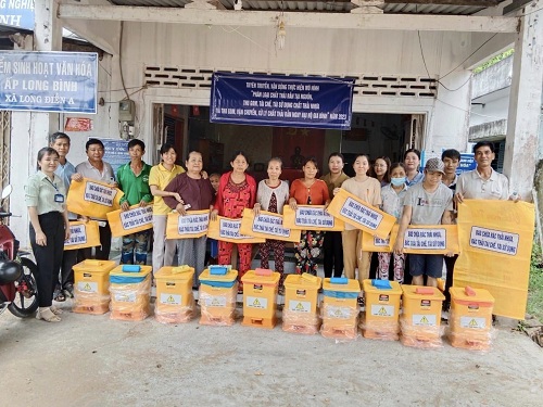 hình anh truyền thông về rác thải nhựa